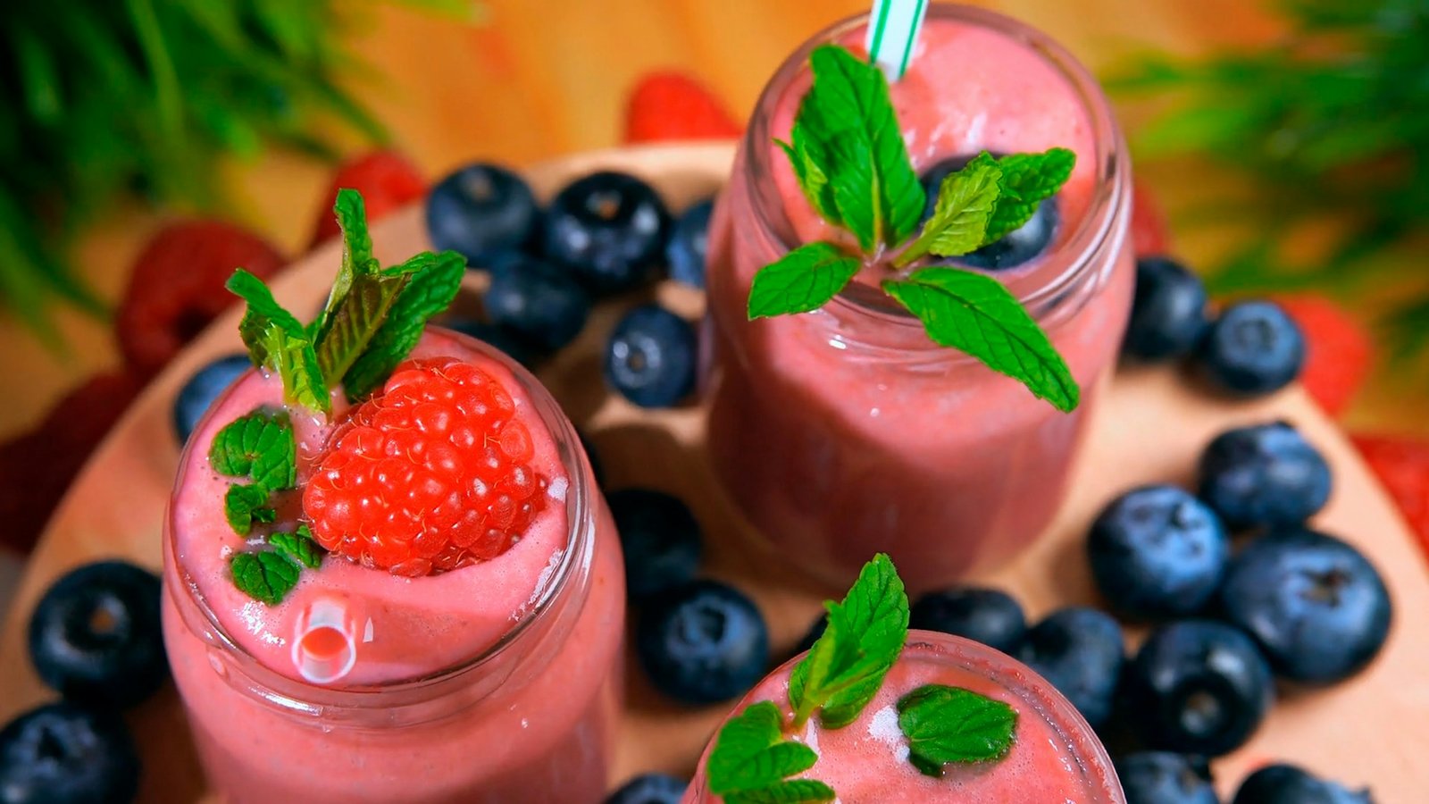 Read more about the article Healthy Smoothie Recipes for Real Results: How Smoothies,  and Smoothie Bowls Can Transform Your Health